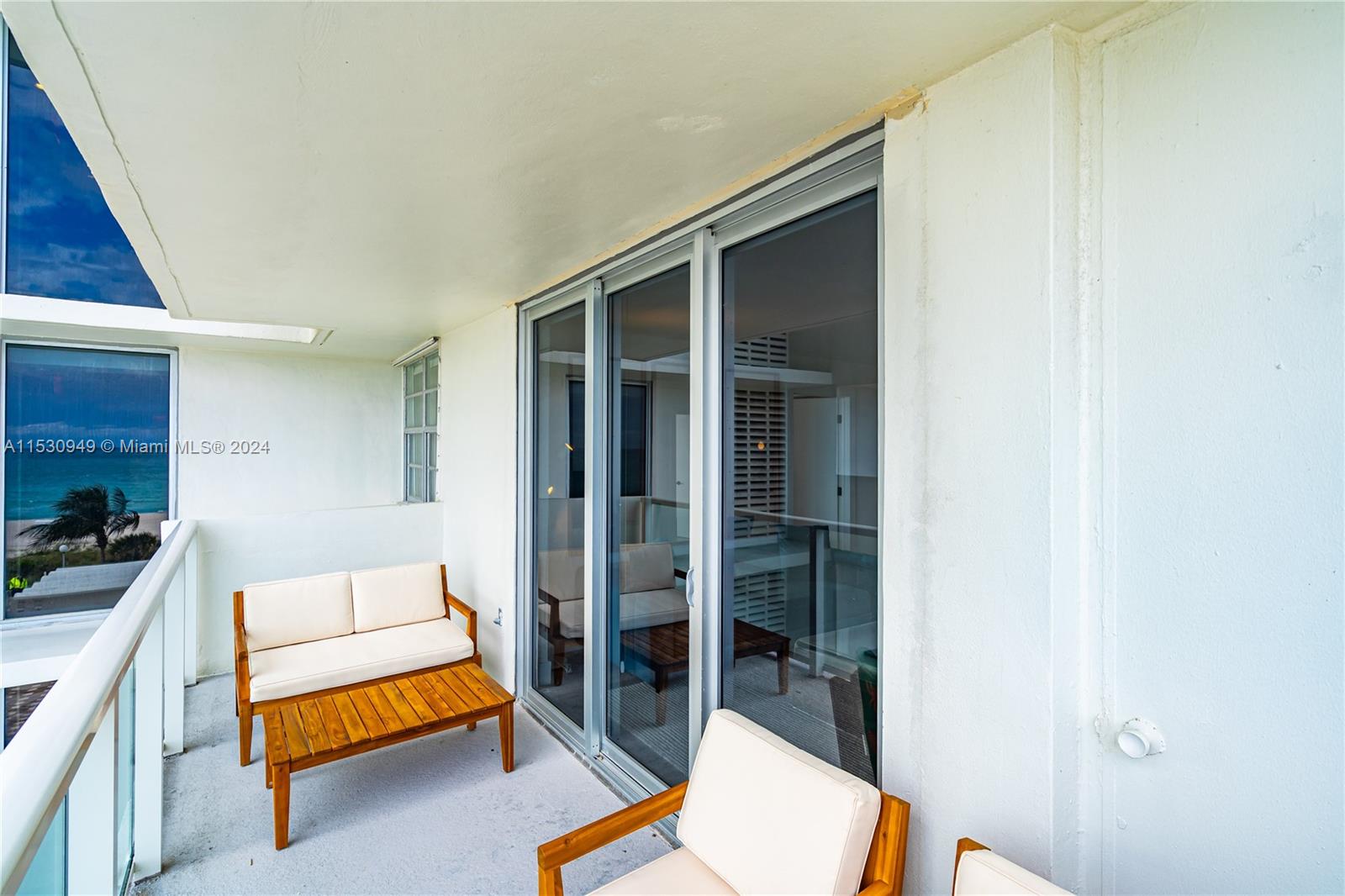 5701 Collins Ave 412, Miami Beach, Florida 33140, 2 Bedrooms Bedrooms, ,2 BathroomsBathrooms,Residentiallease,For Rent,5701 Collins Ave 412,A11530949