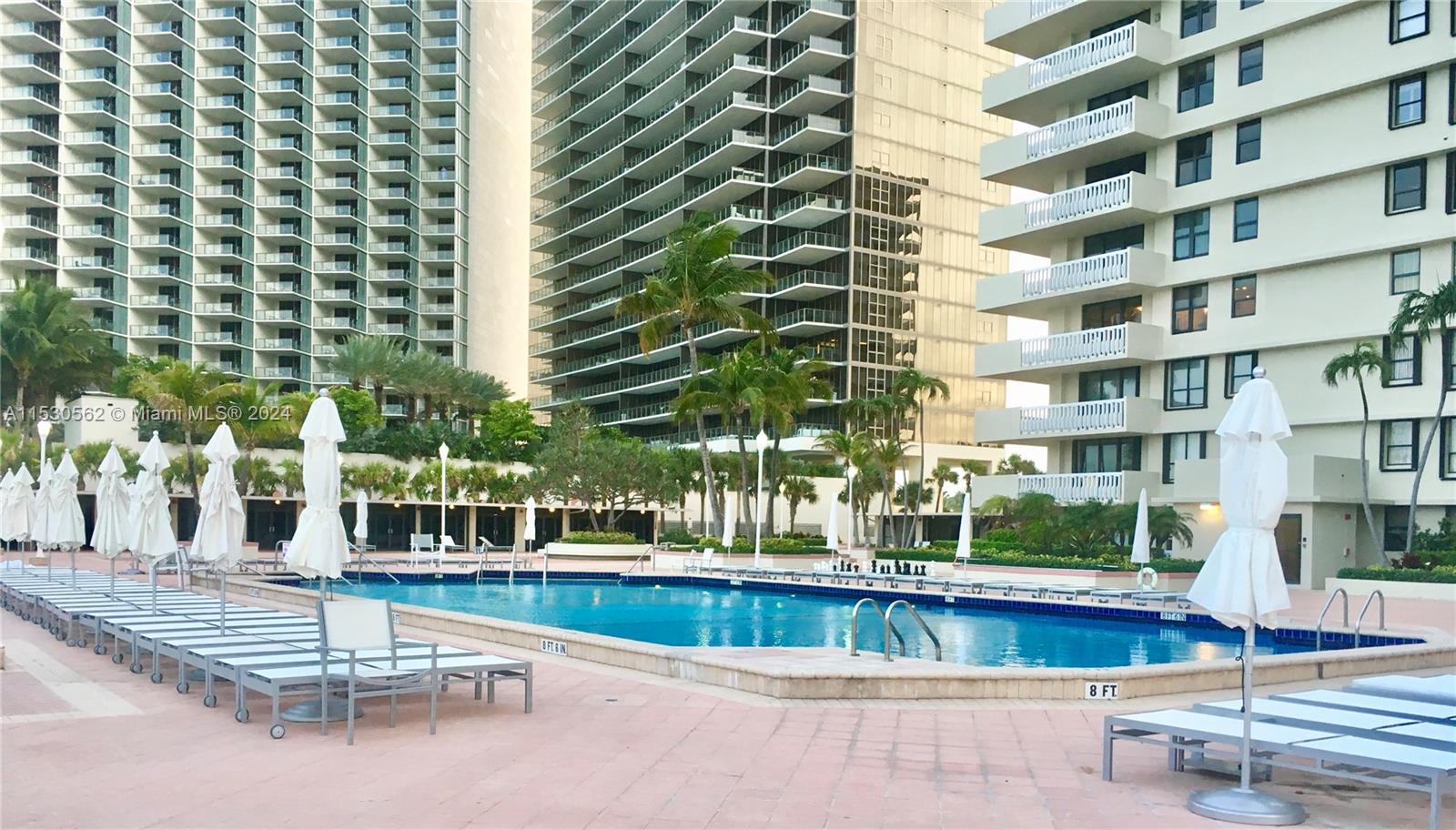 9801 Collins Ave 8G, Bal Harbour, Florida 33154, 2 Bedrooms Bedrooms, ,2 BathroomsBathrooms,Residentiallease,For Rent,9801 Collins Ave 8G,A11530562