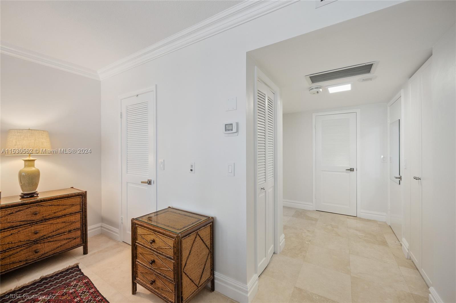 9801 Collins Ave 8G, Bal Harbour, Florida 33154, 2 Bedrooms Bedrooms, ,2 BathroomsBathrooms,Residentiallease,For Rent,9801 Collins Ave 8G,A11530562