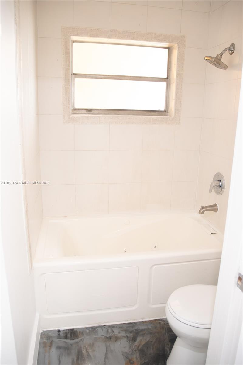 251 NE 187th St 826, Miami, Florida 33179, 1 Bedroom Bedrooms, ,1 BathroomBathrooms,Residential,For Sale,251 NE 187th St 826,A11531128
