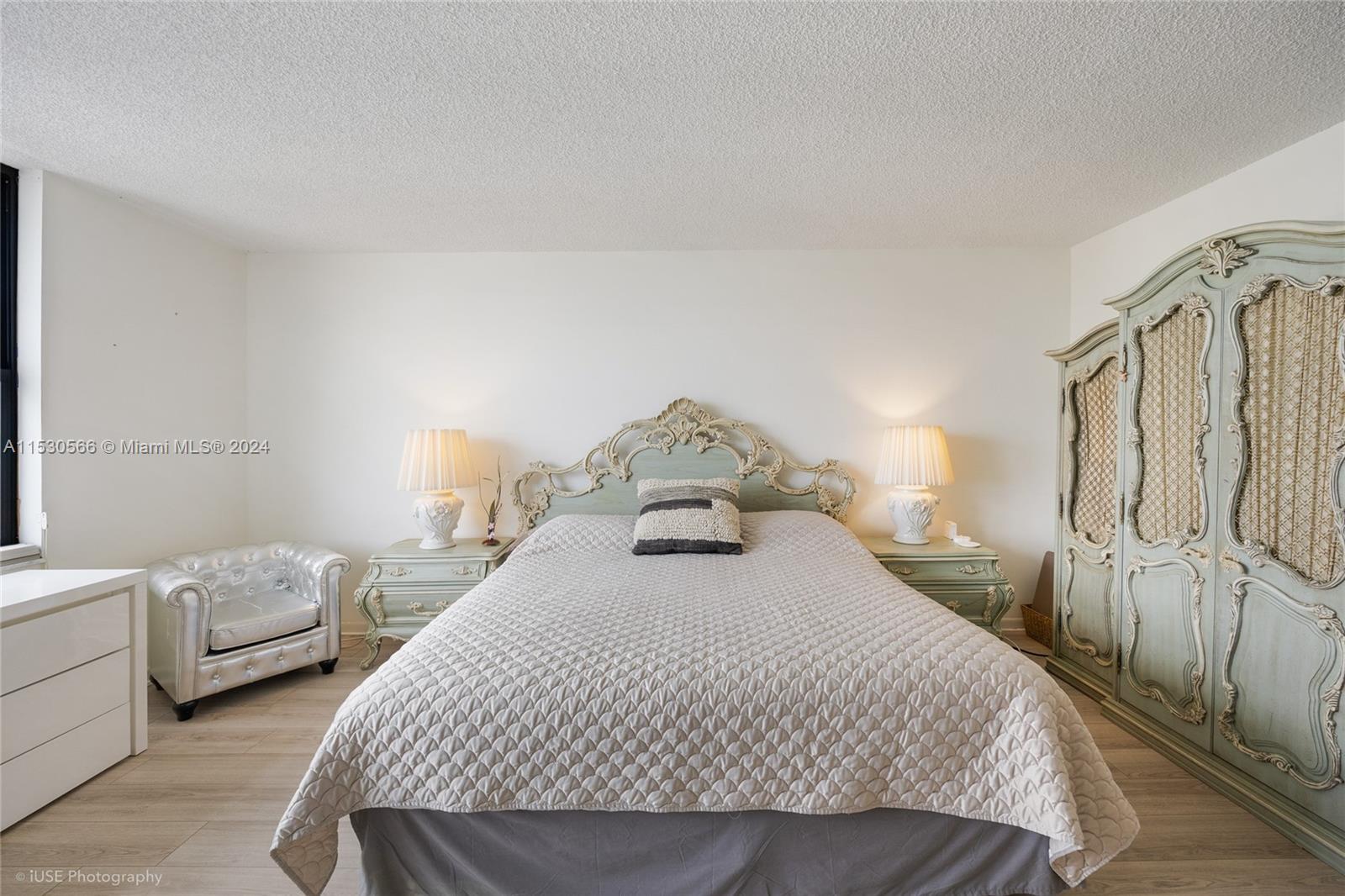 Large Master bedroom