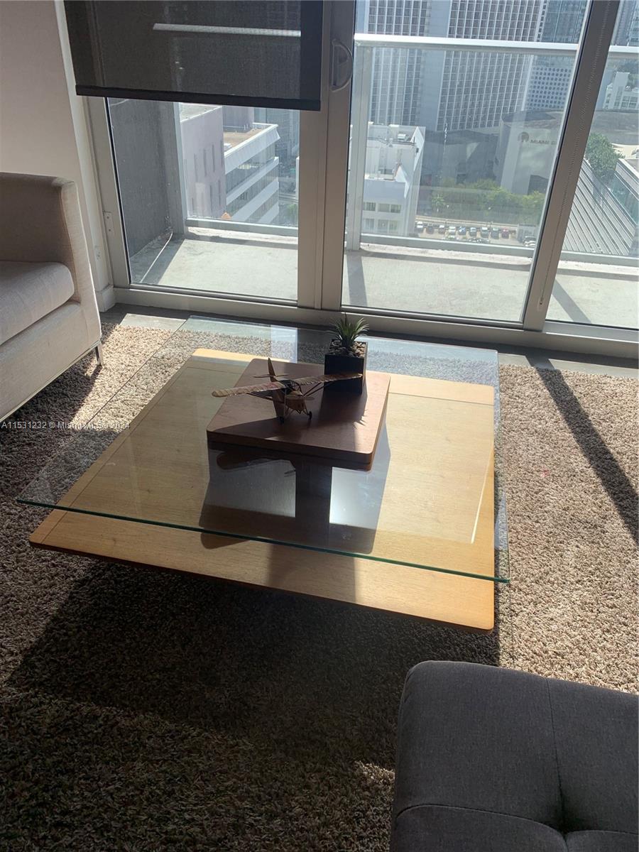 151 SE 1st St 2009, Miami, Florida 33131, 1 Bedroom Bedrooms, ,1 BathroomBathrooms,Residentiallease,For Rent,151 SE 1st St 2009,A11531232