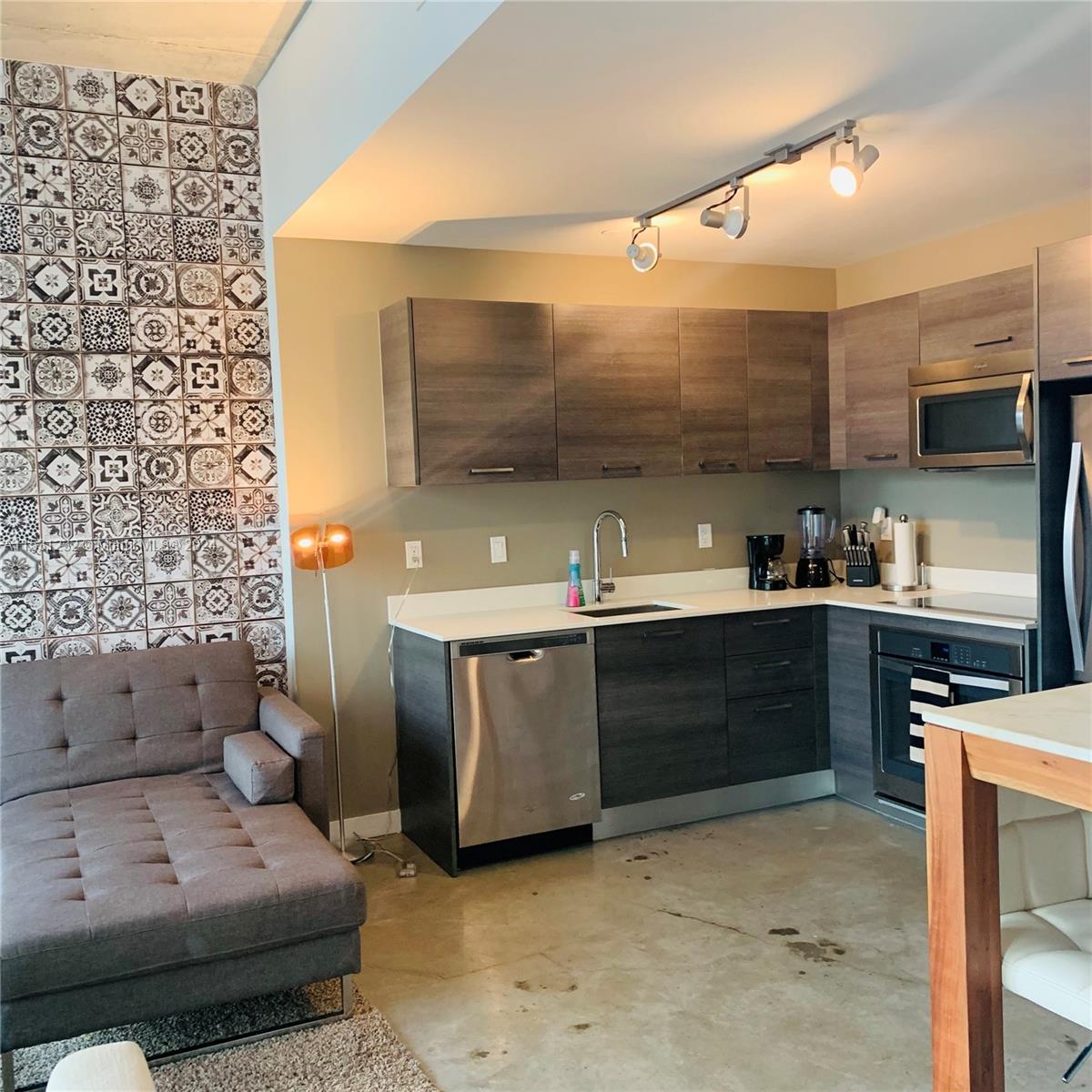 151 SE 1st St 2009, Miami, Florida 33131, 1 Bedroom Bedrooms, ,1 BathroomBathrooms,Residentiallease,For Rent,151 SE 1st St 2009,A11531232