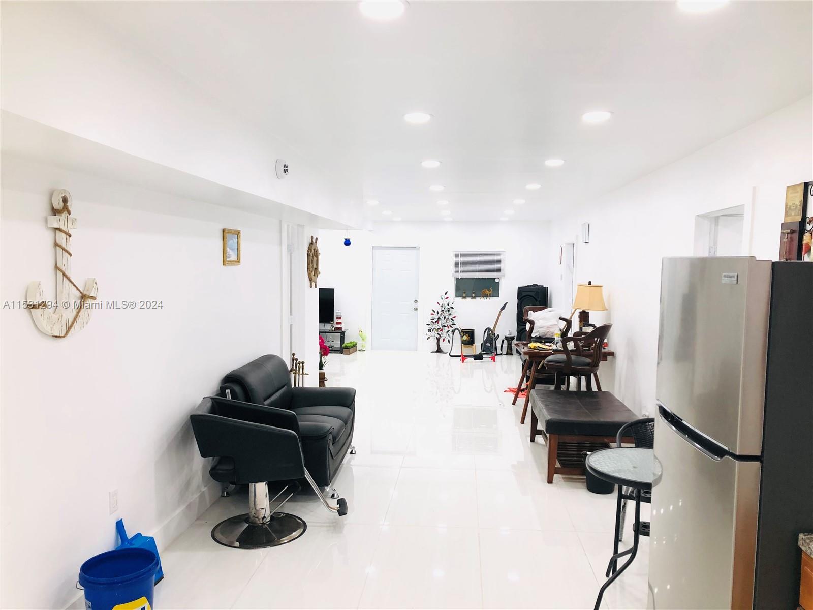 5337 Pembroke Rd, Hollywood, Florida 33021, ,Residentialincome,For Sale,5337 Pembroke Rd,A11531294