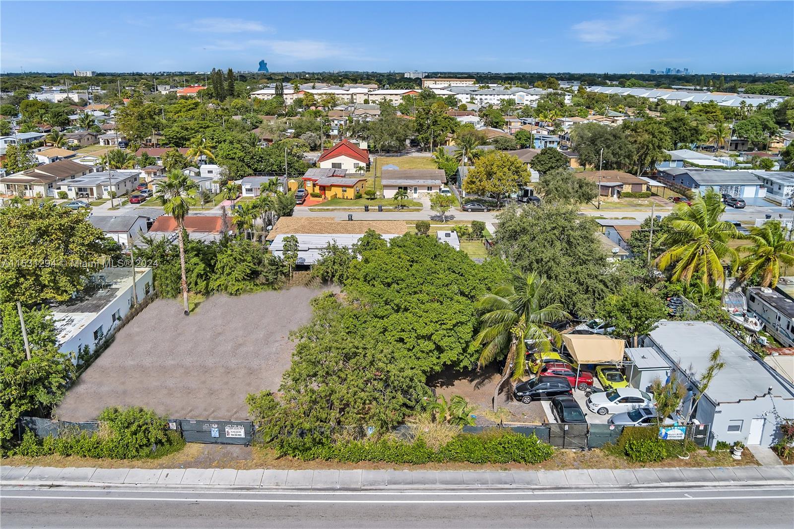5337 Pembroke Rd, Hollywood, Florida 33021, ,Residentialincome,For Sale,5337 Pembroke Rd,A11531294