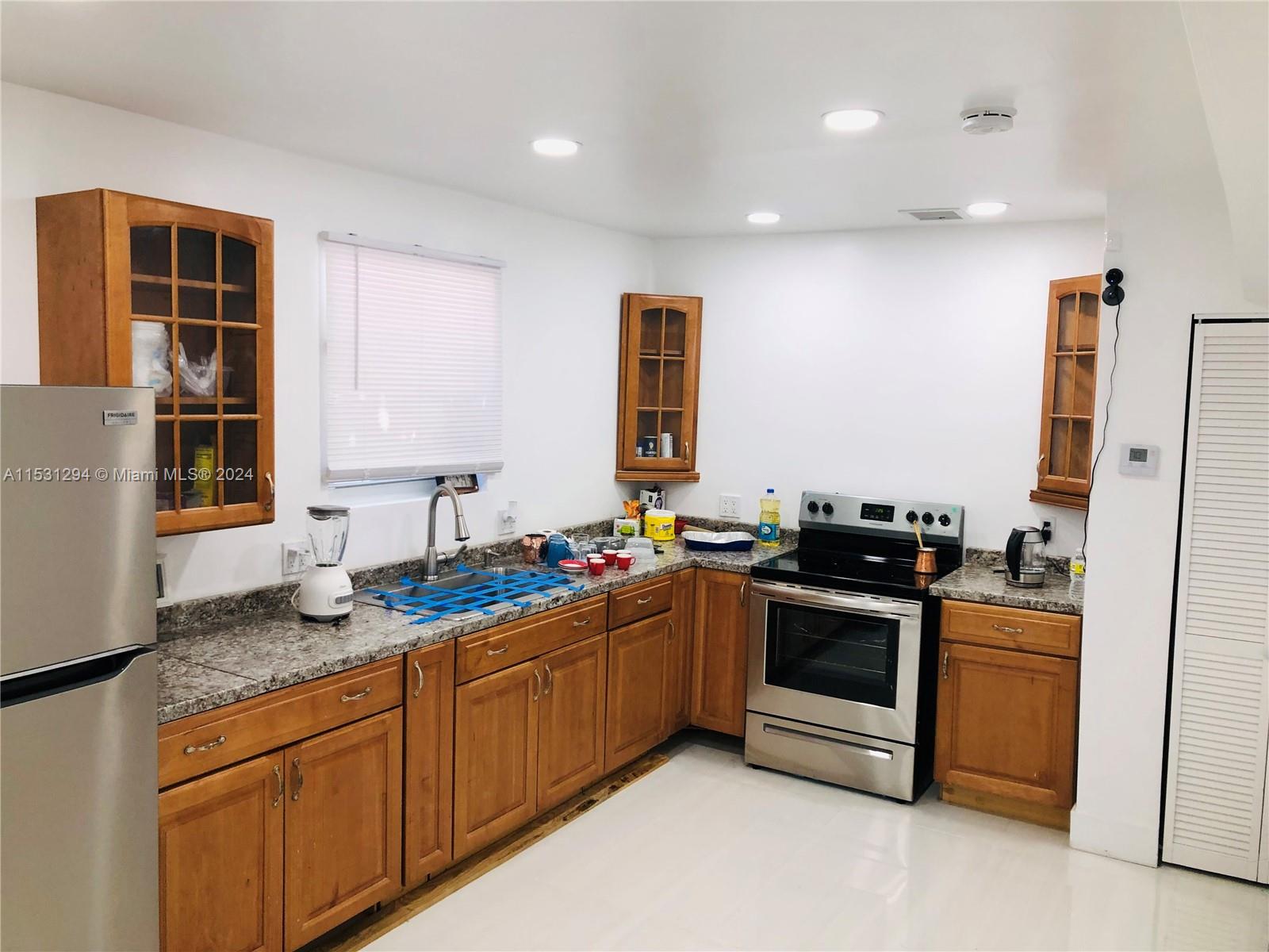 5337 Pembroke Rd, Hollywood, Florida 33021, ,Residentialincome,For Sale,5337 Pembroke Rd,A11531294
