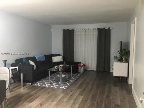 2431 SW 82nd Ave 102, Davie, Florida 33324, 2 Bedrooms Bedrooms, ,2 BathroomsBathrooms,Residential,For Sale,2431 SW 82nd Ave 102,A11531370
