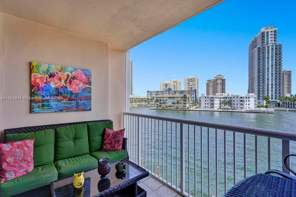 121 Golden Isles Dr 205, Hallandale Beach, Florida 33009, 1 Bedroom Bedrooms, ,2 BathroomsBathrooms,Residentiallease,For Rent,121 Golden Isles Dr 205,A11531414