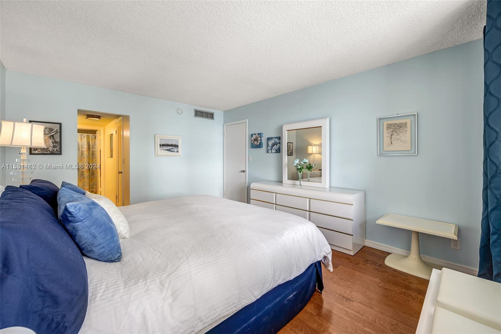 1400 S Ocean Dr 707, Hollywood, Florida 33019, 1 Bedroom Bedrooms, ,1 BathroomBathrooms,Residential,For Sale,1400 S Ocean Dr 707,A11531482