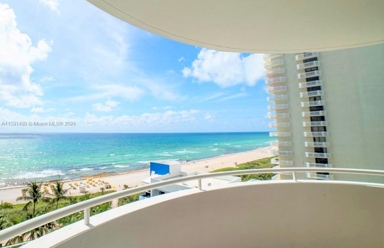 6301 Collins Ave 1103, Miami Beach, Florida 33141, 3 Bedrooms Bedrooms, ,2 BathroomsBathrooms,Residentiallease,For Rent,6301 Collins Ave 1103,A11531499