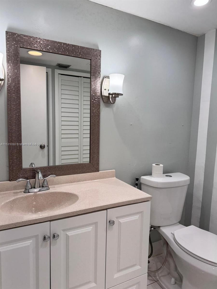 1200 SW 125th Ave 113L, Pembroke Pines, Florida 33027, 1 Bedroom Bedrooms, ,1 BathroomBathrooms,Residentiallease,For Rent,1200 SW 125th Ave 113L,A11531092
