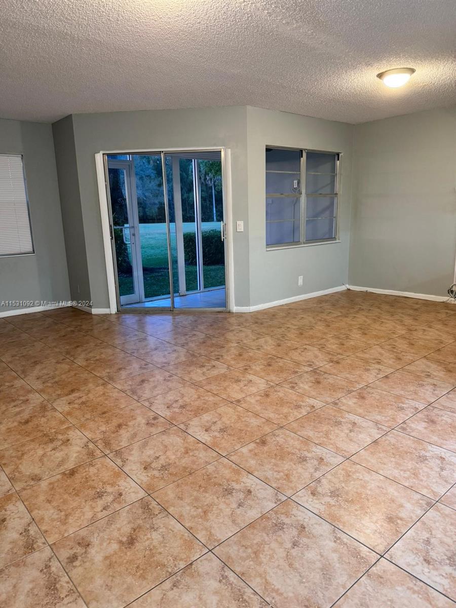 1200 SW 125th Ave 113L, Pembroke Pines, Florida 33027, 1 Bedroom Bedrooms, ,1 BathroomBathrooms,Residentiallease,For Rent,1200 SW 125th Ave 113L,A11531092