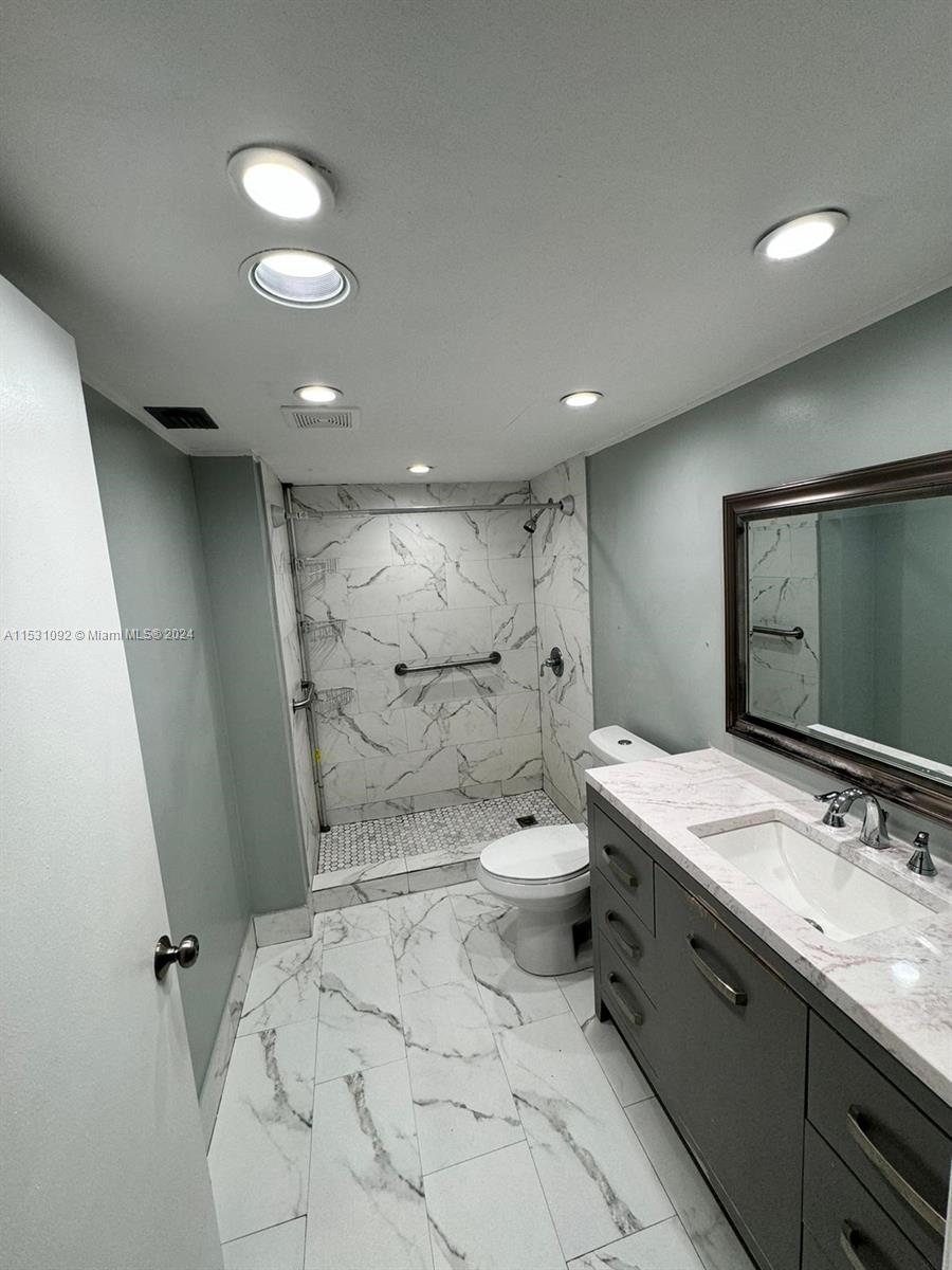 1200 SW 125th Ave 113L, Pembroke Pines, Florida 33027, 1 Bedroom Bedrooms, ,1 BathroomBathrooms,Residentiallease,For Rent,1200 SW 125th Ave 113L,A11531092