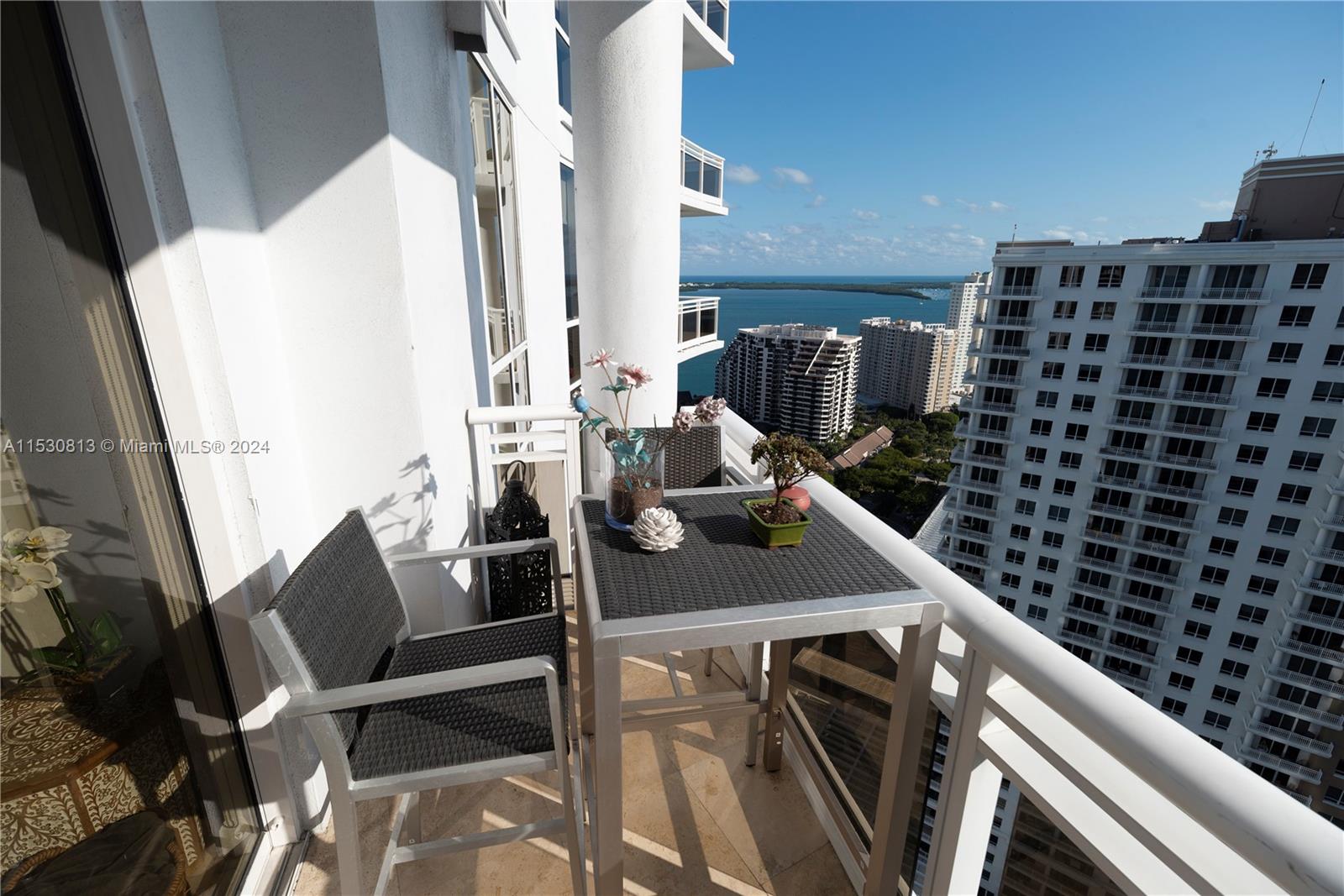 901 Brickell Key Blvd 3301, Miami, Florida 33131, 1 Bedroom Bedrooms, ,1 BathroomBathrooms,Residentiallease,For Rent,901 Brickell Key Blvd 3301,A11530813