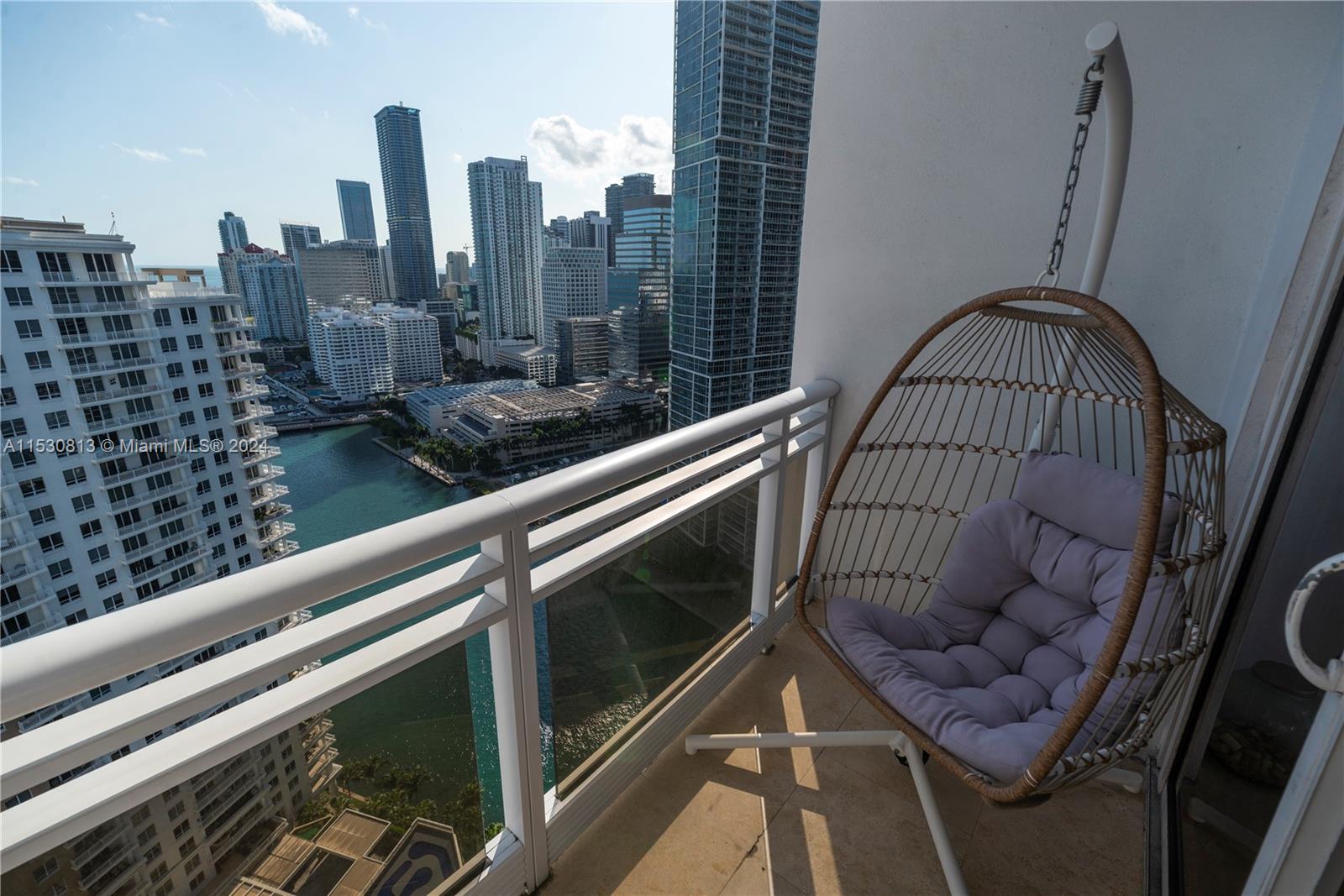 901 Brickell Key Blvd 3301, Miami, Florida 33131, 1 Bedroom Bedrooms, ,1 BathroomBathrooms,Residentiallease,For Rent,901 Brickell Key Blvd 3301,A11530813