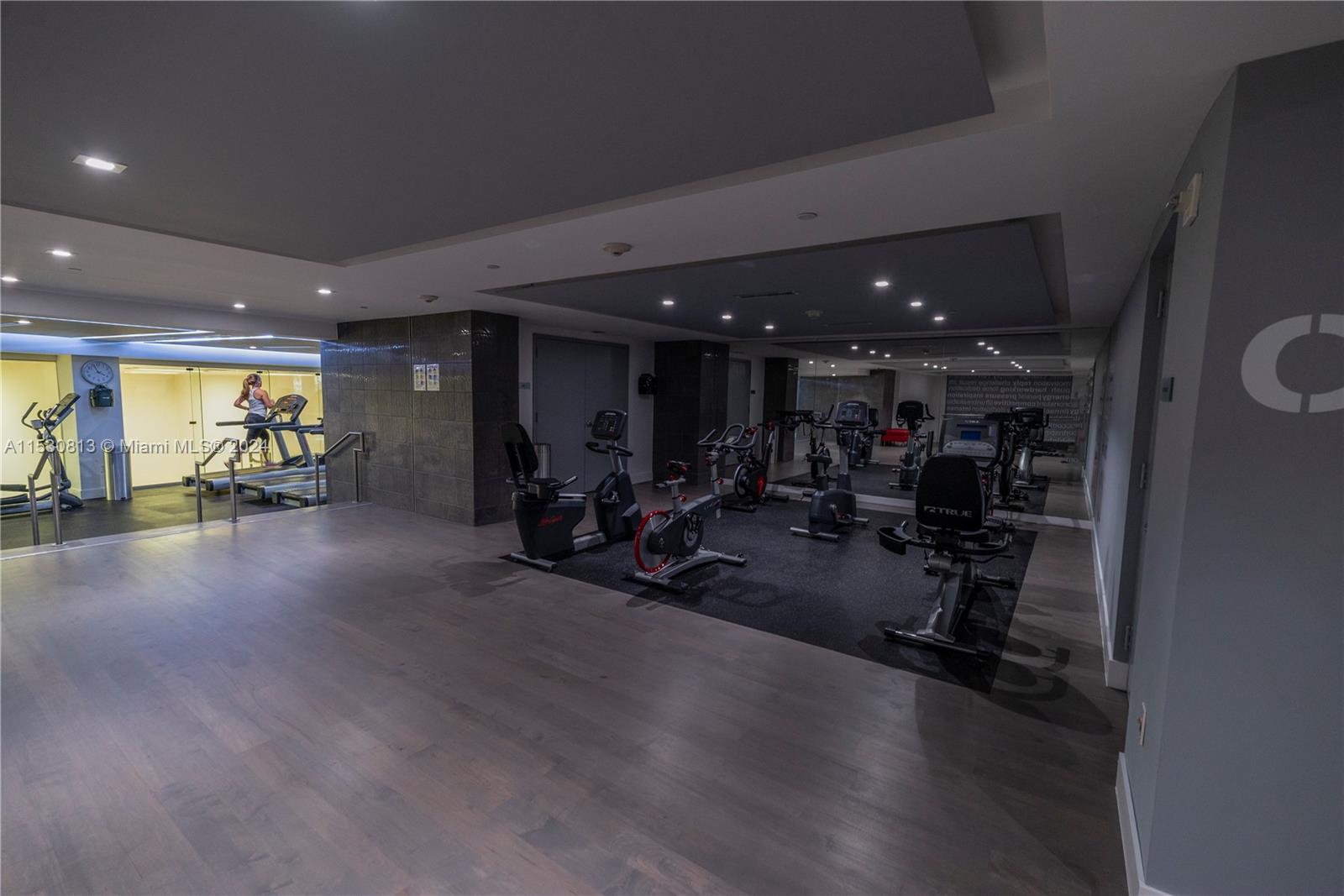 901 Brickell Key Blvd 3301, Miami, Florida 33131, 1 Bedroom Bedrooms, ,1 BathroomBathrooms,Residentiallease,For Rent,901 Brickell Key Blvd 3301,A11530813