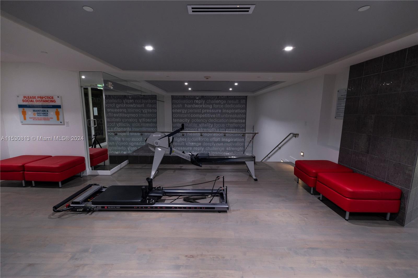 901 Brickell Key Blvd 3301, Miami, Florida 33131, 1 Bedroom Bedrooms, ,1 BathroomBathrooms,Residentiallease,For Rent,901 Brickell Key Blvd 3301,A11530813