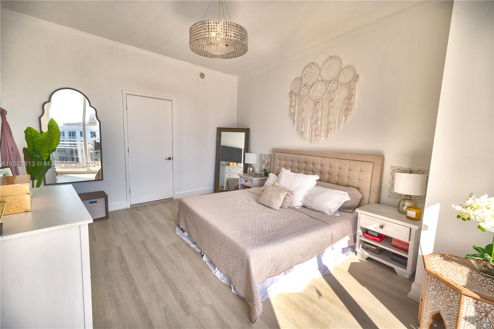 901 Brickell Key Blvd 3301, Miami, Florida 33131, 1 Bedroom Bedrooms, ,1 BathroomBathrooms,Residentiallease,For Rent,901 Brickell Key Blvd 3301,A11530813
