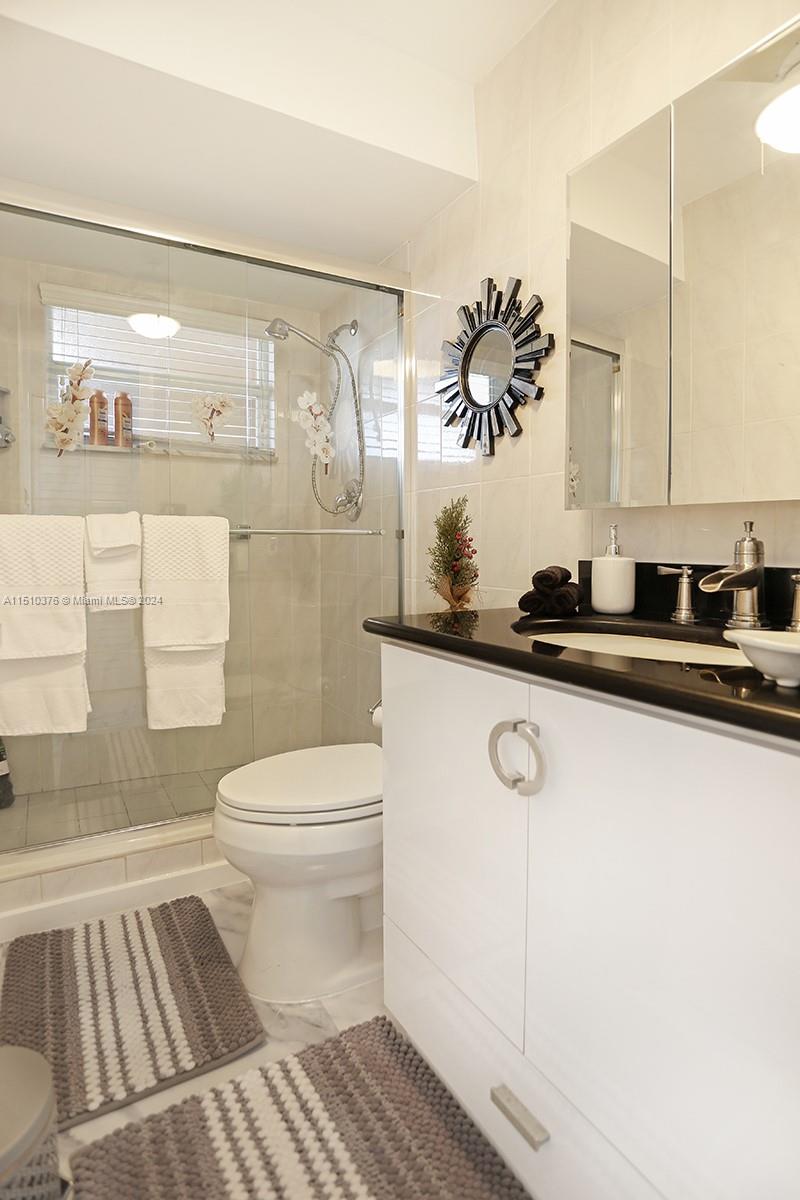 6570 Royal Palm Blvd 301-J, Margate, Florida 33063, 2 Bedrooms Bedrooms, ,2 BathroomsBathrooms,Residentiallease,For Rent,6570 Royal Palm Blvd 301-J,A11510376