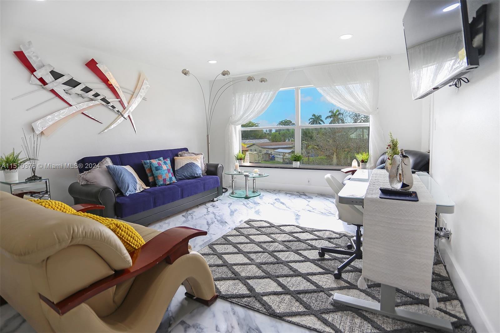 6570 Royal Palm Blvd 301-J, Margate, Florida 33063, 2 Bedrooms Bedrooms, ,2 BathroomsBathrooms,Residentiallease,For Rent,6570 Royal Palm Blvd 301-J,A11510376