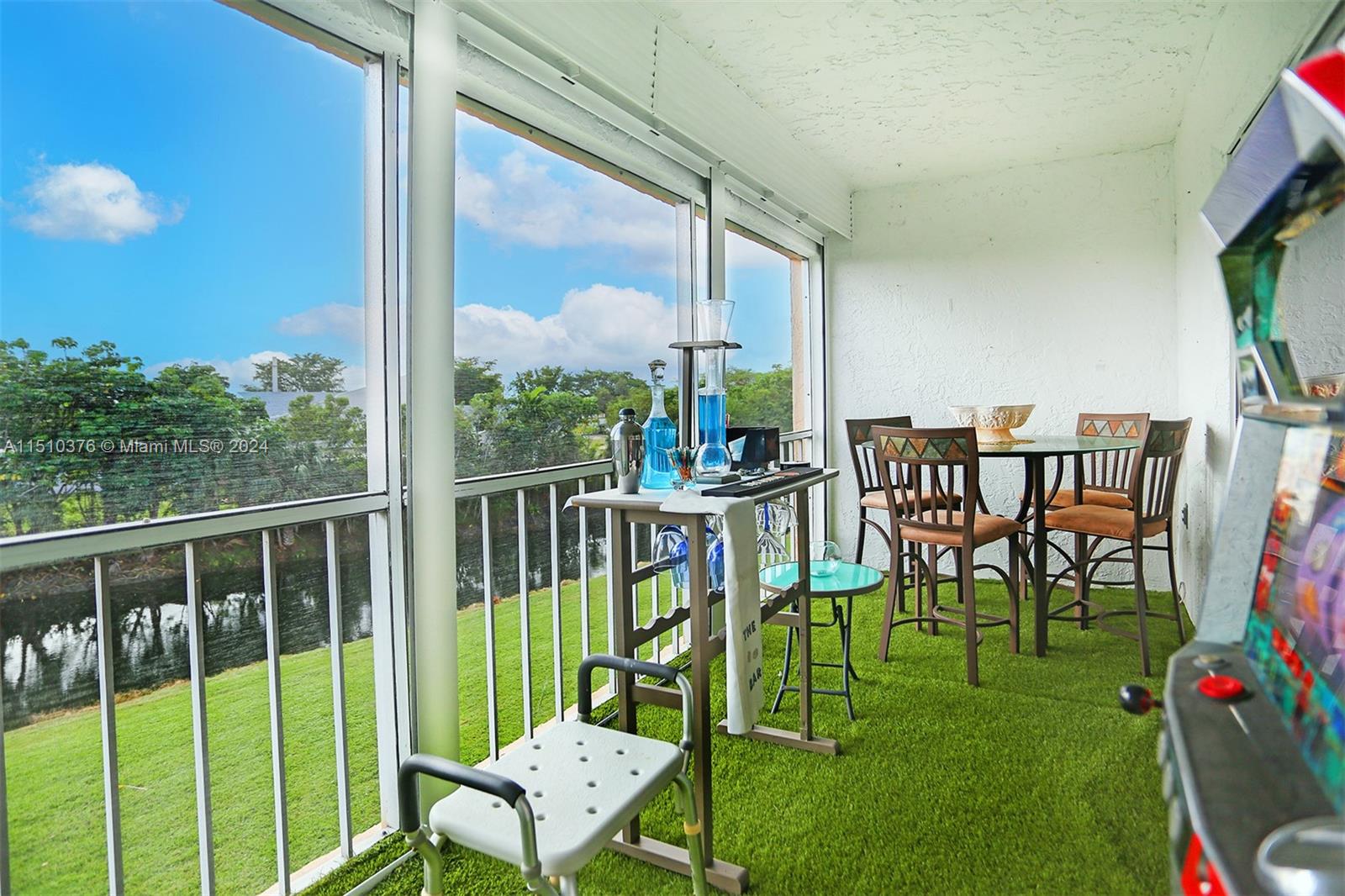 6570 Royal Palm Blvd 301-J, Margate, Florida 33063, 2 Bedrooms Bedrooms, ,2 BathroomsBathrooms,Residentiallease,For Rent,6570 Royal Palm Blvd 301-J,A11510376
