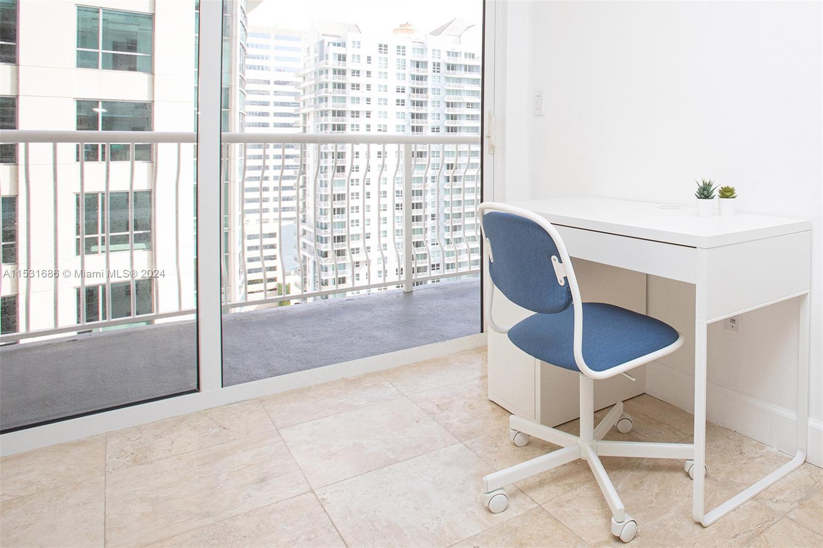 1200 Brickell Bay Dr 2704, Miami, Florida 33131, 1 Bedroom Bedrooms, ,1 BathroomBathrooms,Residentiallease,For Rent,1200 Brickell Bay Dr 2704,A11531686
