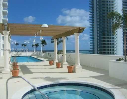 1200 Brickell Bay Dr 2704, Miami, Florida 33131, 1 Bedroom Bedrooms, ,1 BathroomBathrooms,Residentiallease,For Rent,1200 Brickell Bay Dr 2704,A11531686