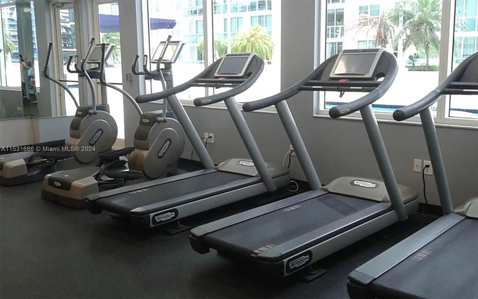 1200 Brickell Bay Dr 2704, Miami, Florida 33131, 1 Bedroom Bedrooms, ,1 BathroomBathrooms,Residentiallease,For Rent,1200 Brickell Bay Dr 2704,A11531686