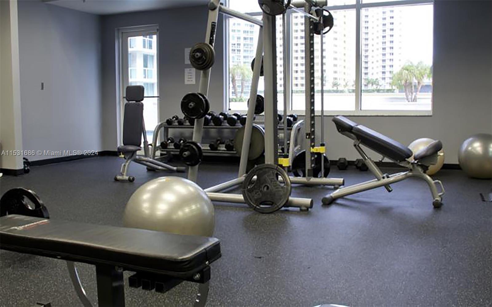 1200 Brickell Bay Dr 2704, Miami, Florida 33131, 1 Bedroom Bedrooms, ,1 BathroomBathrooms,Residentiallease,For Rent,1200 Brickell Bay Dr 2704,A11531686