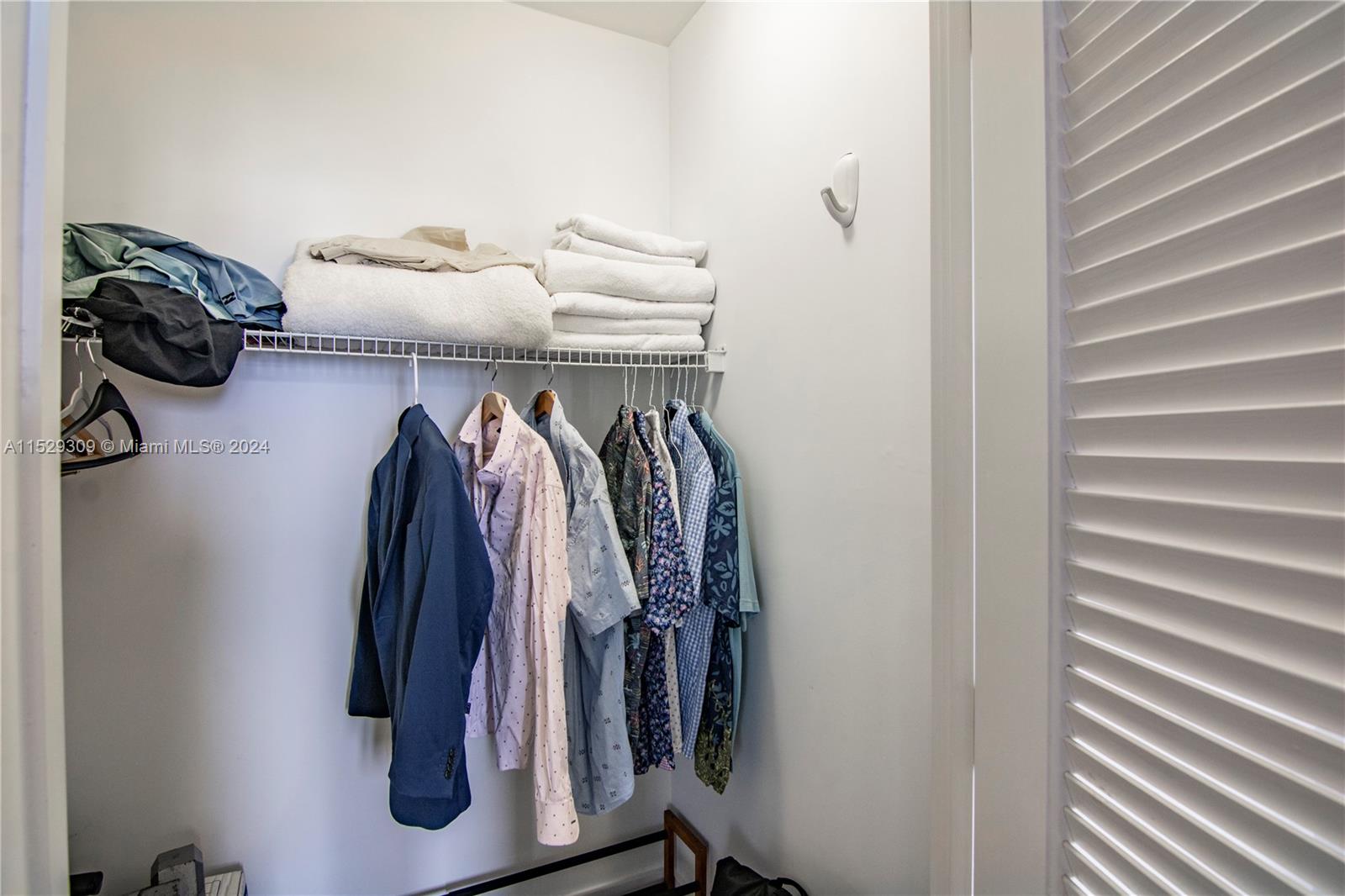 2301 Collins Ave 1425, Miami Beach, Florida 33139, 1 Bedroom Bedrooms, ,1 BathroomBathrooms,Residential,For Sale,2301 Collins Ave 1425,A11529309