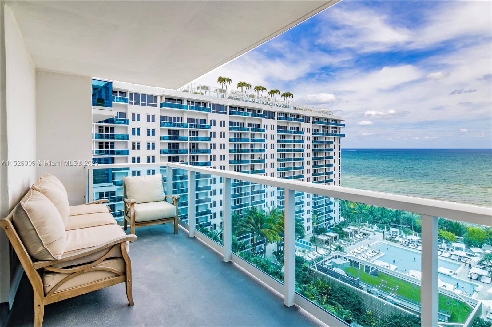 2301 Collins Ave 1425, Miami Beach, Florida 33139, 1 Bedroom Bedrooms, ,1 BathroomBathrooms,Residential,For Sale,2301 Collins Ave 1425,A11529309