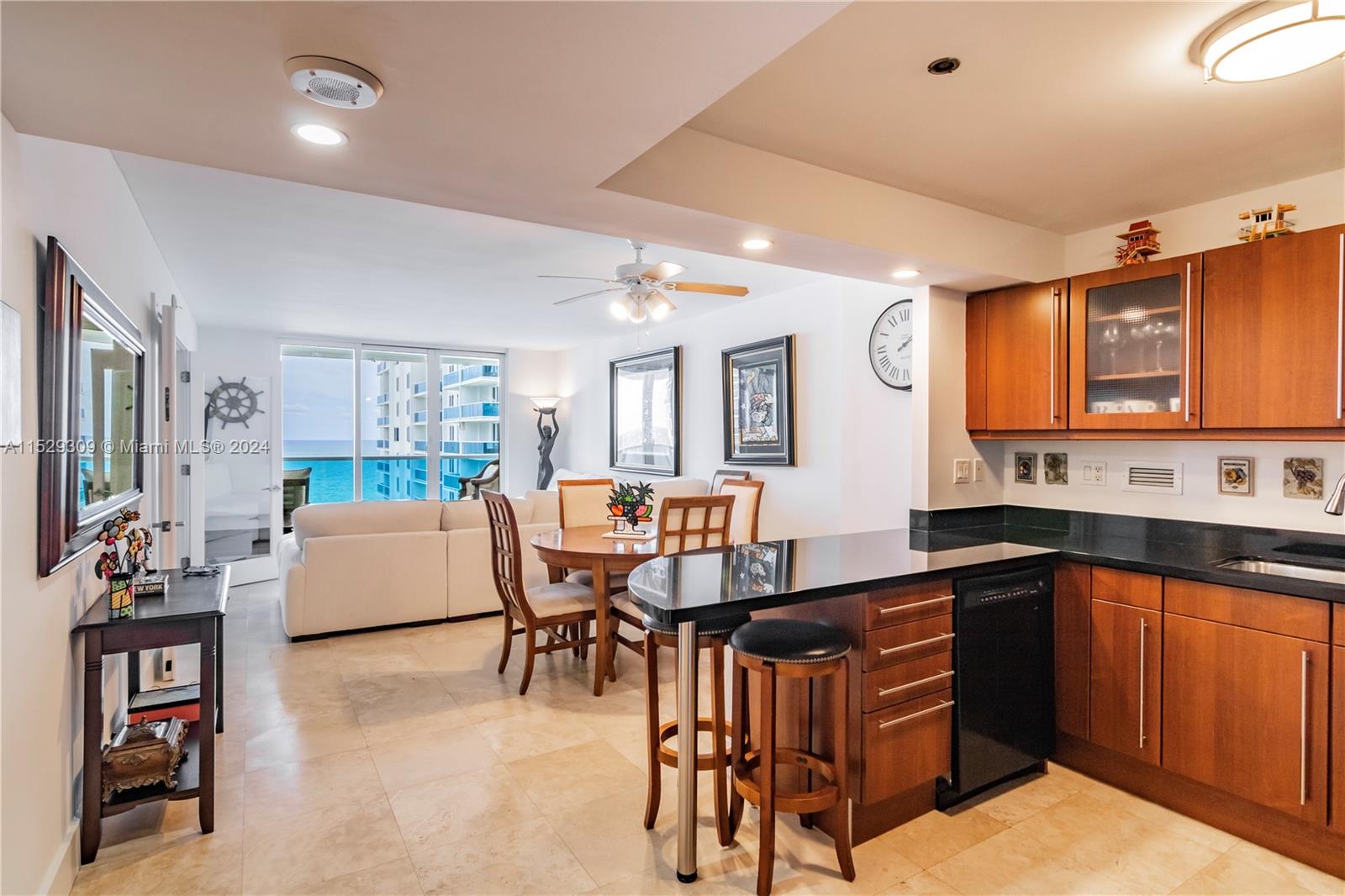 2301 Collins Ave 1425, Miami Beach, Florida 33139, 1 Bedroom Bedrooms, ,1 BathroomBathrooms,Residential,For Sale,2301 Collins Ave 1425,A11529309