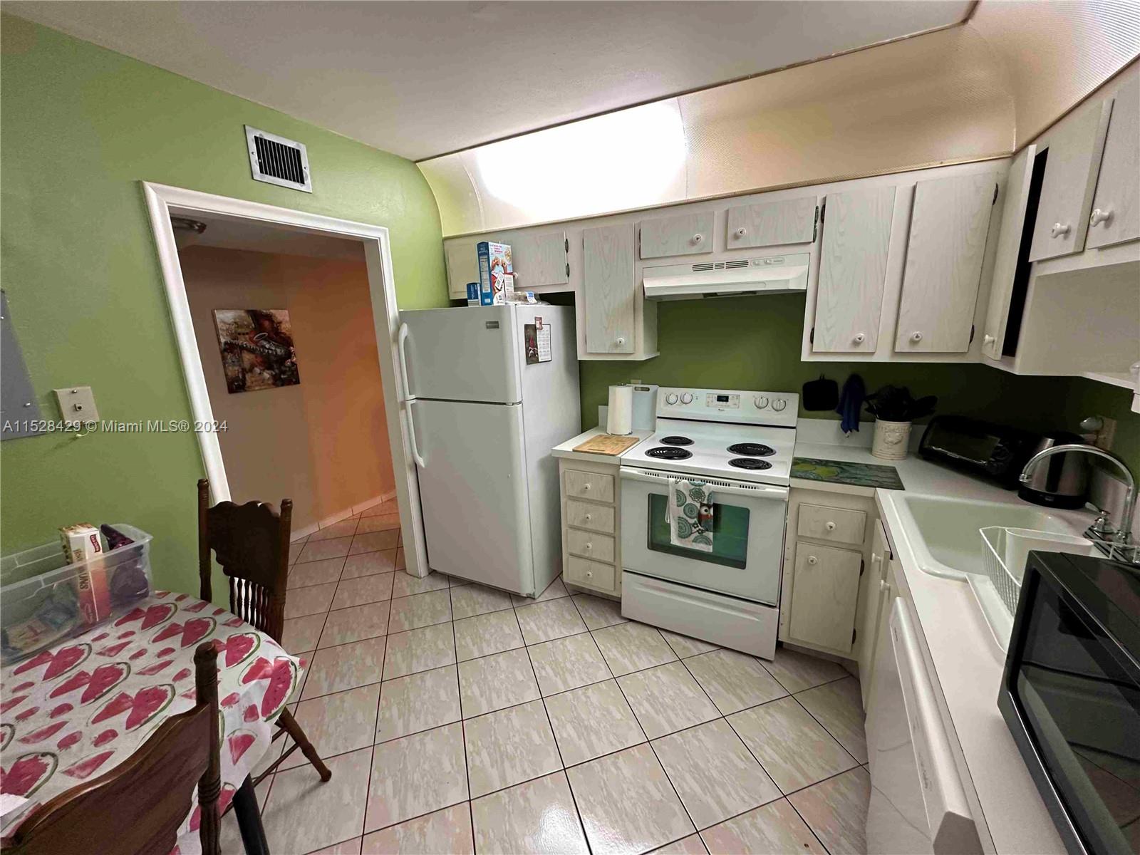 2061 NW 47th Ter 407, Lauderhill, Florida 33313, 2 Bedrooms Bedrooms, ,2 BathroomsBathrooms,Residential,For Sale,2061 NW 47th Ter 407,A11528429