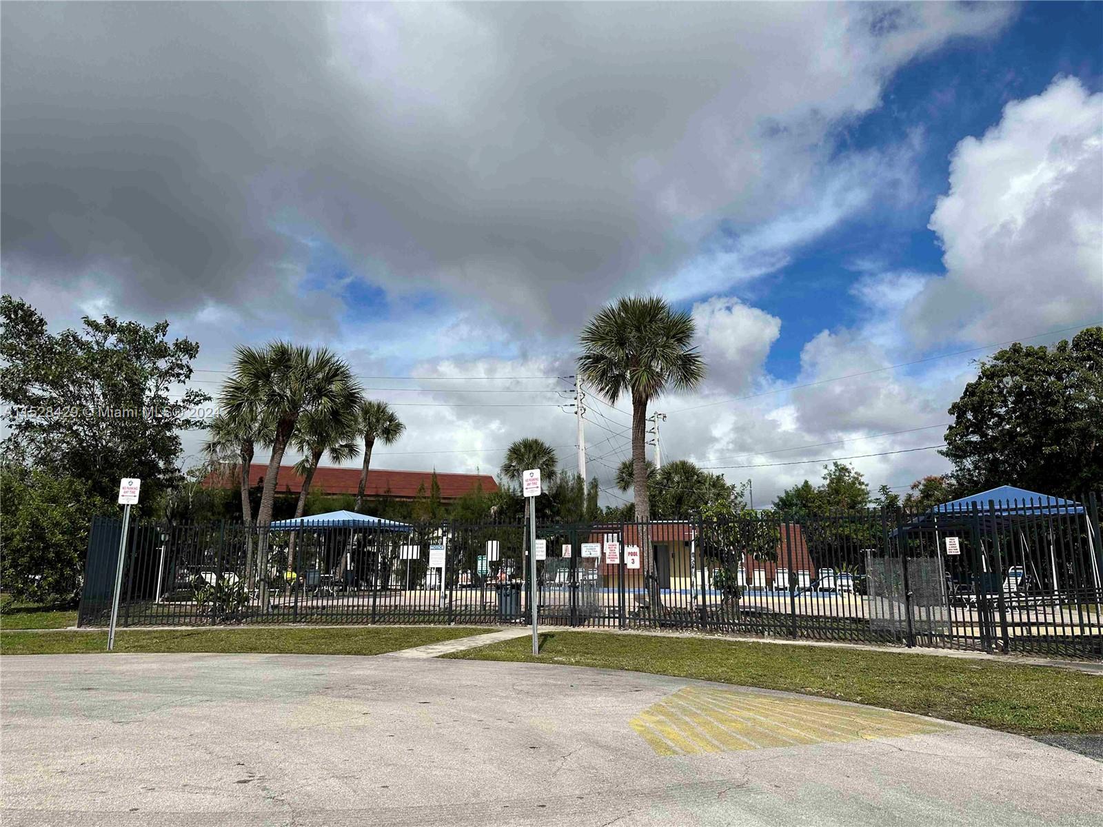 2061 NW 47th Ter 407, Lauderhill, Florida 33313, 2 Bedrooms Bedrooms, ,2 BathroomsBathrooms,Residential,For Sale,2061 NW 47th Ter 407,A11528429