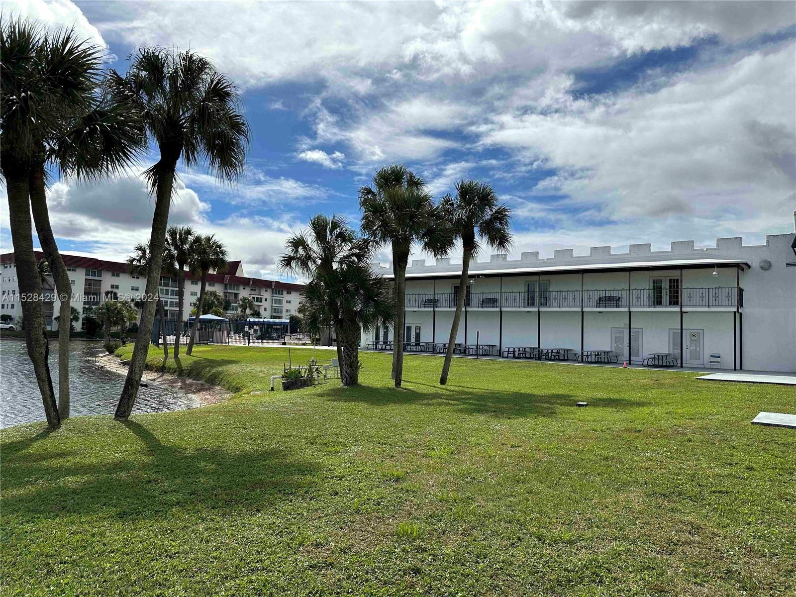 2061 NW 47th Ter 407, Lauderhill, Florida 33313, 2 Bedrooms Bedrooms, ,2 BathroomsBathrooms,Residential,For Sale,2061 NW 47th Ter 407,A11528429