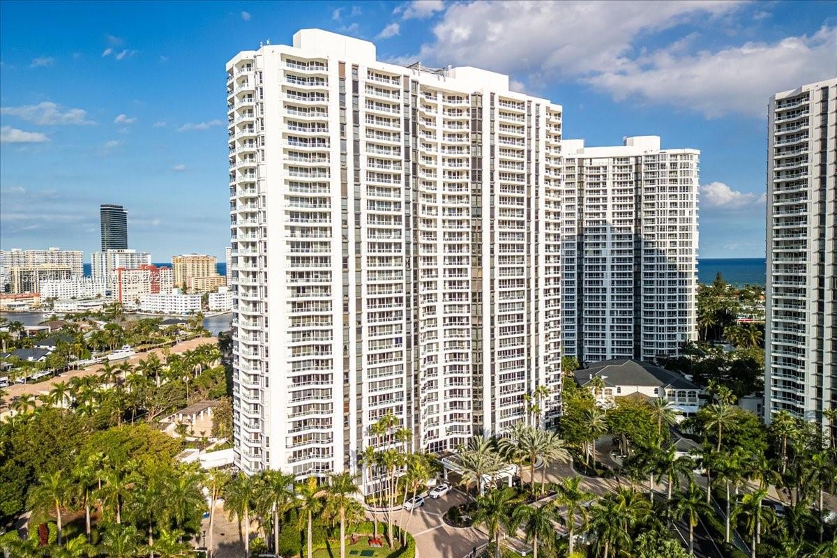 21205 Yacht Club Dr 308, Aventura, Florida 33180, 4 Bedrooms Bedrooms, ,3 BathroomsBathrooms,Residentiallease,For Rent,21205 Yacht Club Dr 308,A11531693