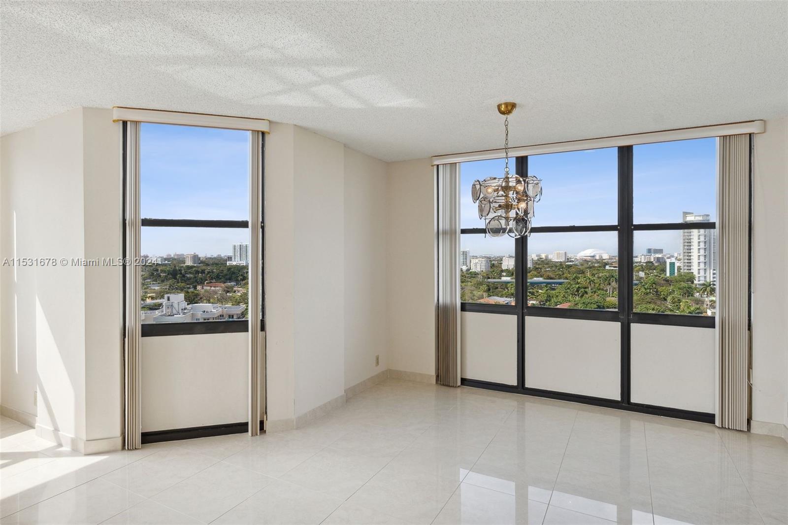 1901 Brickell Ave B1408, Miami, Florida 33129, 2 Bedrooms Bedrooms, ,2 BathroomsBathrooms,Residential,For Sale,1901 Brickell Ave B1408,A11531678
