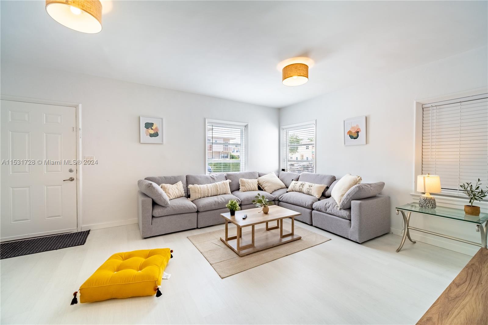 7835 Harding Ave, Miami Beach, Florida 33141, ,Residentialincome,For Sale,7835 Harding Ave,A11531728