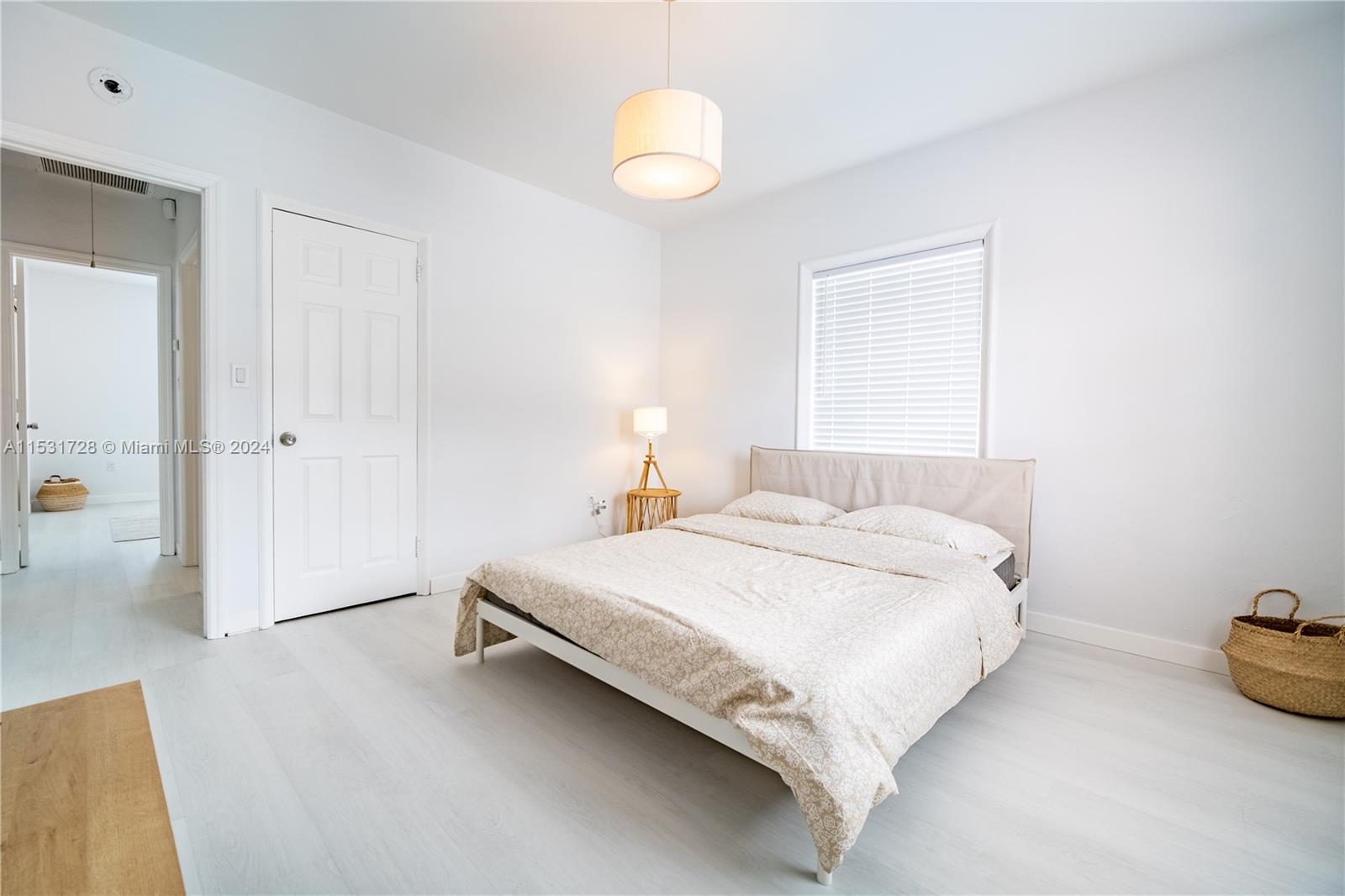 7835 Harding Ave, Miami Beach, Florida 33141, ,Residentialincome,For Sale,7835 Harding Ave,A11531728