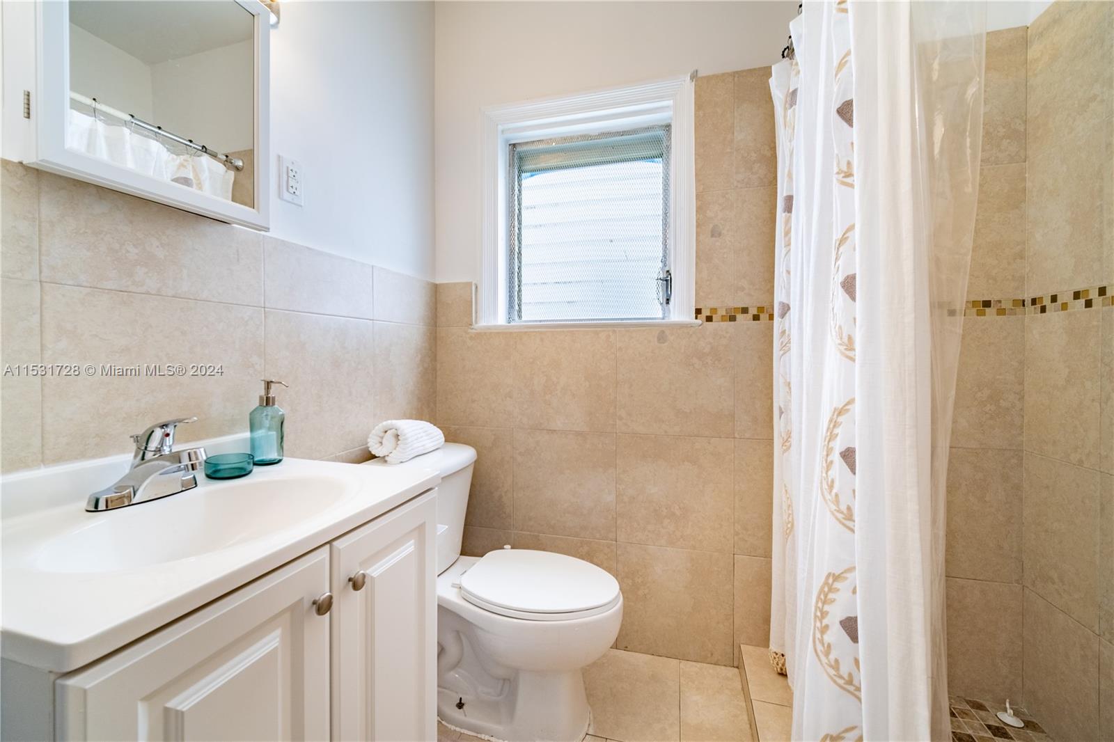7835 Harding Ave, Miami Beach, Florida 33141, ,Residentialincome,For Sale,7835 Harding Ave,A11531728