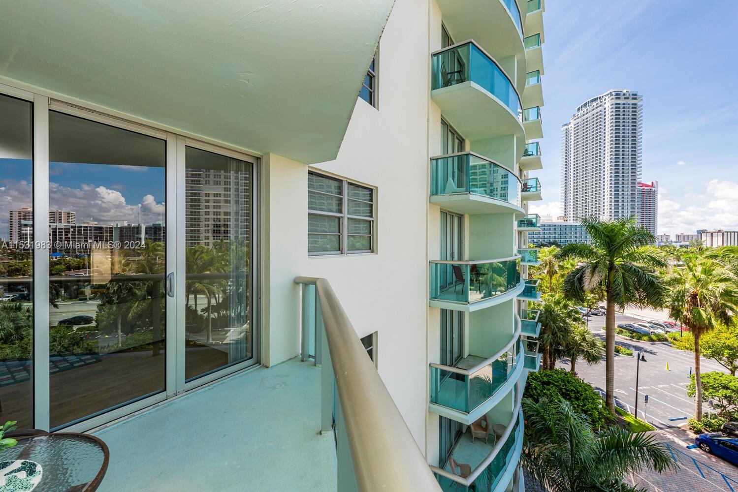 3801 S Ocean Dr 5S, Hollywood, Florida 33019, 1 Bedroom Bedrooms, ,1 BathroomBathrooms,Residential,For Sale,3801 S Ocean Dr 5S,A11531983