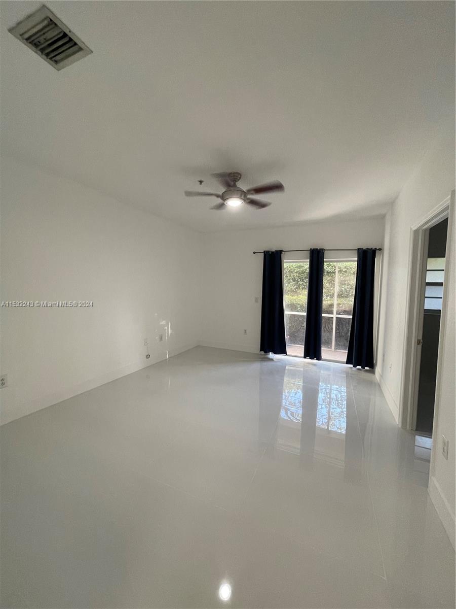 5670 NW 116th Ave 104, Doral, Florida 33178, 2 Bedrooms Bedrooms, ,2 BathroomsBathrooms,Residentiallease,For Rent,5670 NW 116th Ave 104,A11532243
