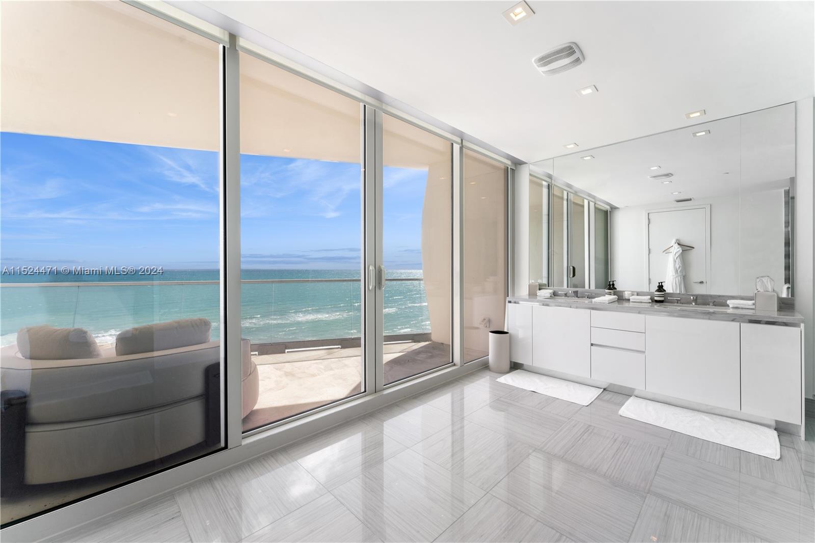 16901 Collins Ave 805, Sunny Isles Beach, Florida 33160, 4 Bedrooms Bedrooms, ,5 BathroomsBathrooms,Residentiallease,For Rent,16901 Collins Ave 805,A11524471