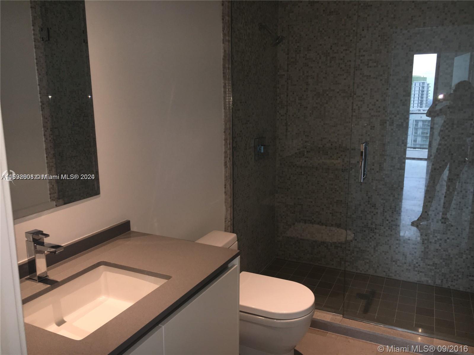 68 SE 6th St 3510, Miami, Florida 33131, 2 Bedrooms Bedrooms, ,2 BathroomsBathrooms,Residential,For Sale,68 SE 6th St 3510,A11532608