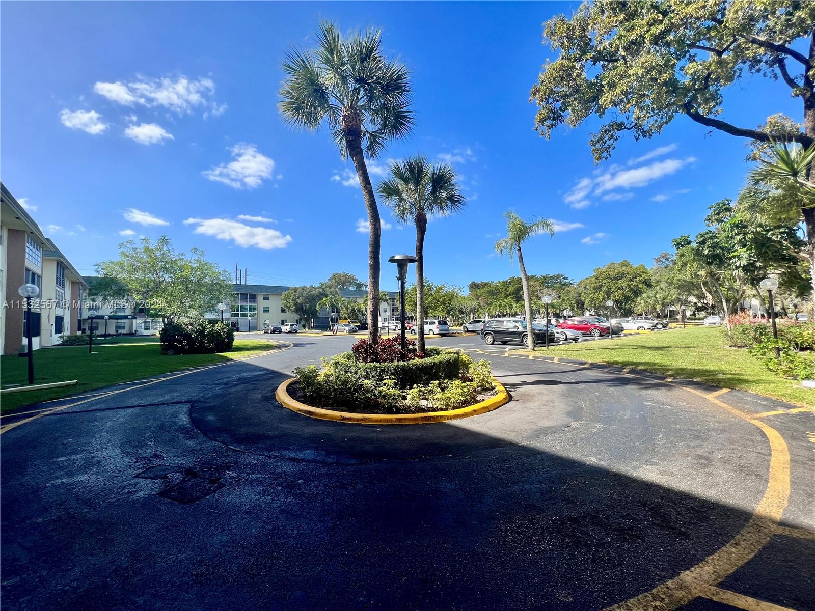 5180 E Sabal Palm Blvd 239, Tamarac, Florida 33319, 2 Bedrooms Bedrooms, ,2 BathroomsBathrooms,Residential,For Sale,5180 E Sabal Palm Blvd 239,A11532567