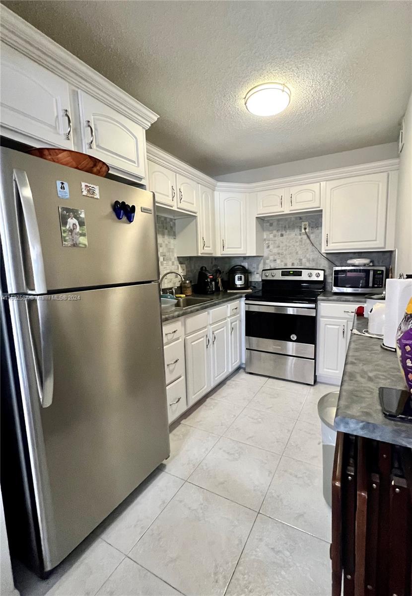 5180 E Sabal Palm Blvd 239, Tamarac, Florida 33319, 2 Bedrooms Bedrooms, ,2 BathroomsBathrooms,Residential,For Sale,5180 E Sabal Palm Blvd 239,A11532567