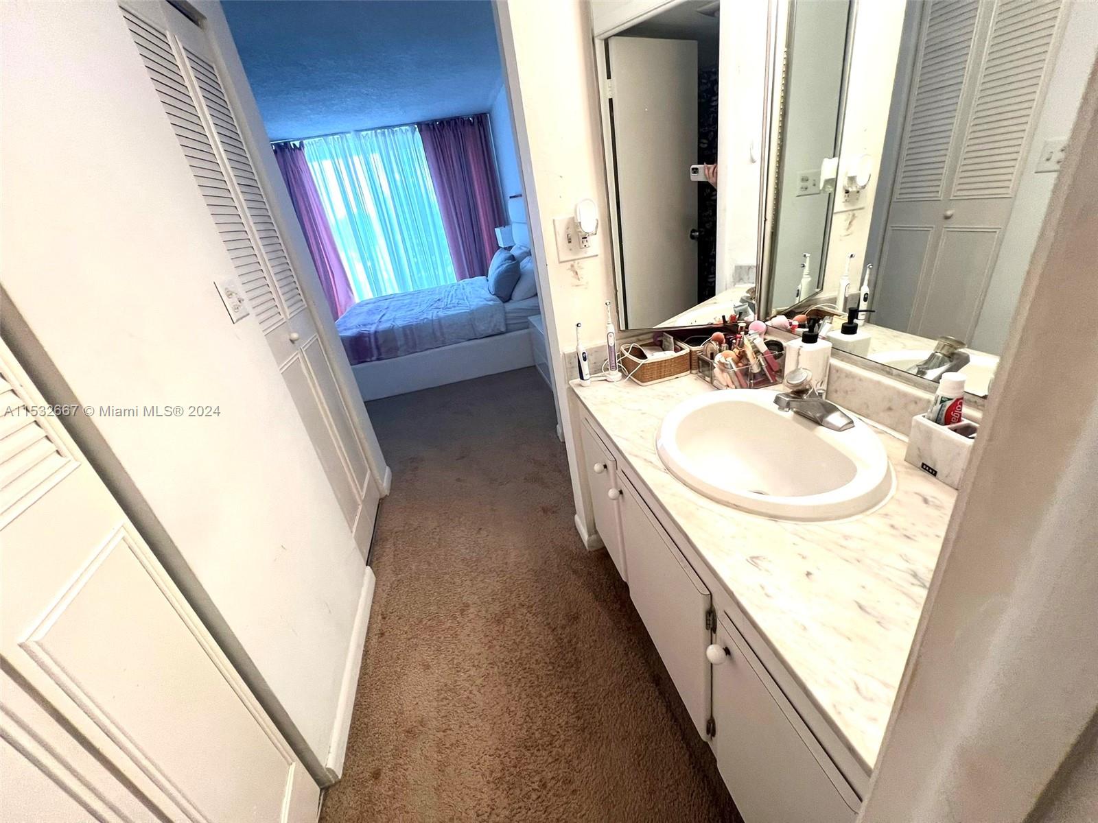 1200 NE Miami Gardens Dr 410W, Miami, Florida 33179, 1 Bedroom Bedrooms, ,2 BathroomsBathrooms,Residential,For Sale,1200 NE Miami Gardens Dr 410W,A11532667