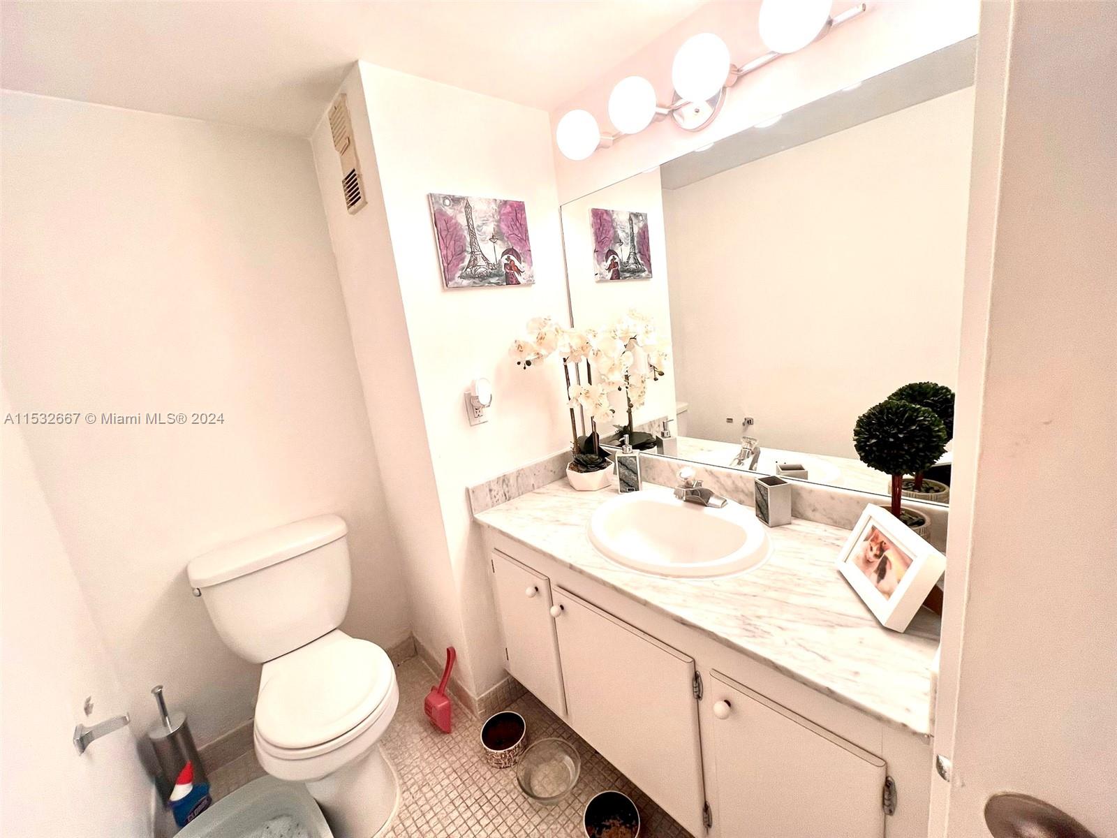 1200 NE Miami Gardens Dr 410W, Miami, Florida 33179, 1 Bedroom Bedrooms, ,2 BathroomsBathrooms,Residential,For Sale,1200 NE Miami Gardens Dr 410W,A11532667