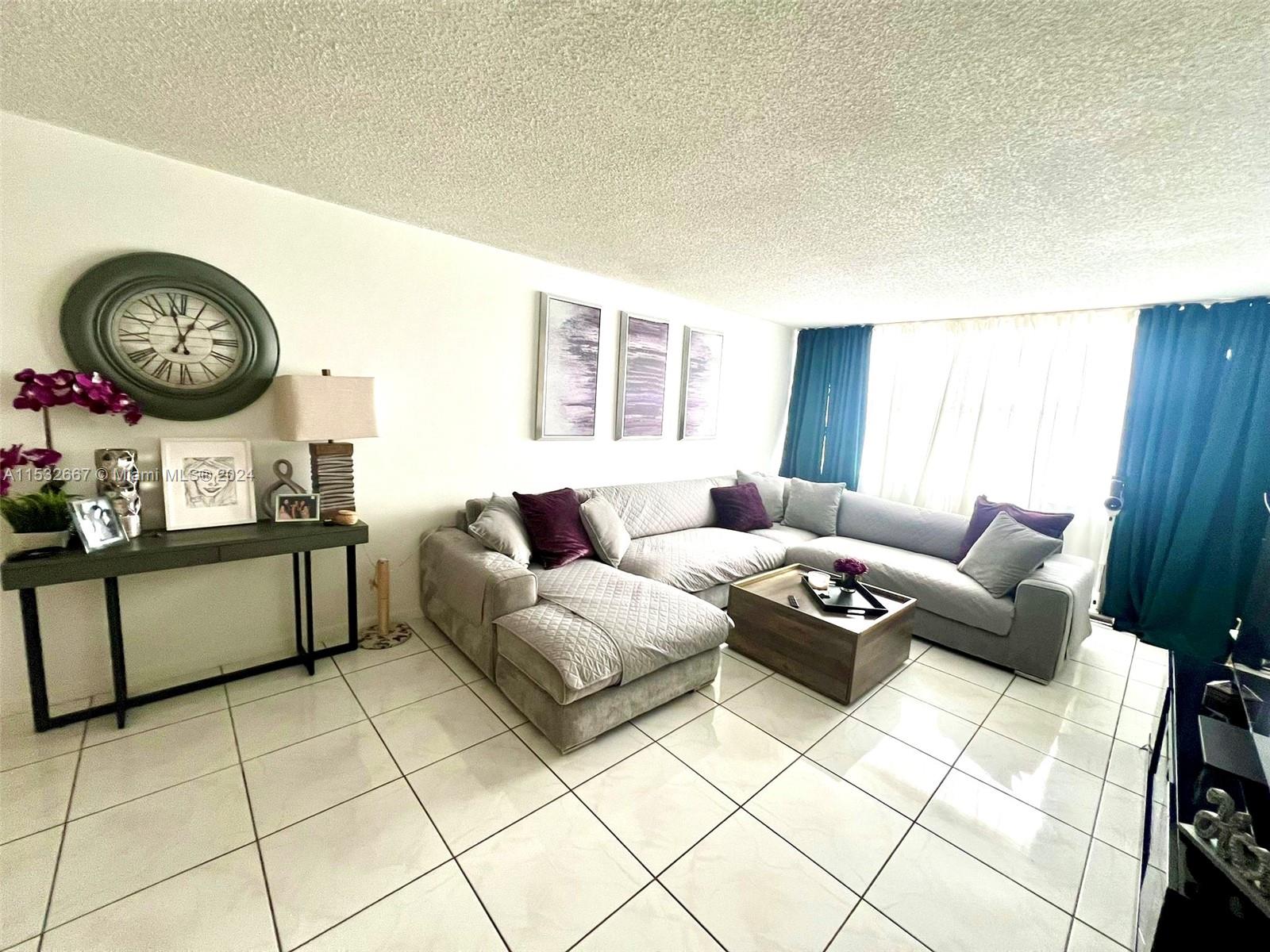 1200 NE Miami Gardens Dr 410W, Miami, Florida 33179, 1 Bedroom Bedrooms, ,2 BathroomsBathrooms,Residential,For Sale,1200 NE Miami Gardens Dr 410W,A11532667