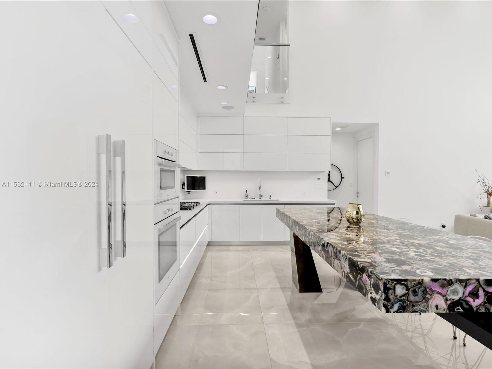 1408 SE 2nd Ct, Fort Lauderdale, Florida 33301, 4 Bedrooms Bedrooms, ,5 BathroomsBathrooms,Residential,For Sale,1408 SE 2nd Ct,A11532411